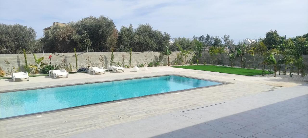 Kiti Village Villa, Cyprus, Salt-Water Pool, 6 Bedrooms, Larnaca Exterior photo