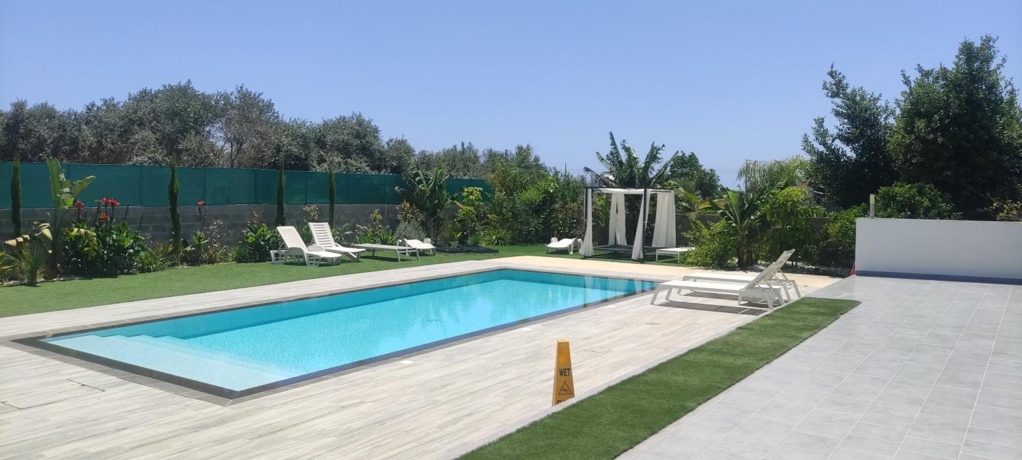 Kiti Village Villa, Cyprus, Salt-Water Pool, 6 Bedrooms, Larnaca Exterior photo